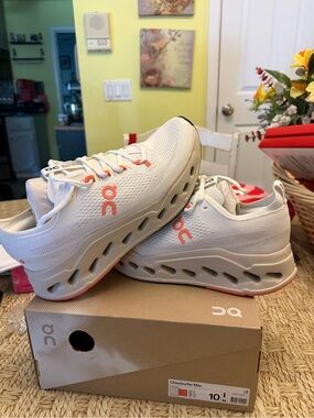 On Running Cloudsurfer Max Men's Running Shoes - Glacier/Flame sz 10 mens new !!
